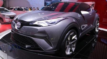 Toyota C-HR Dibanderol Rp400 Juta Lebih